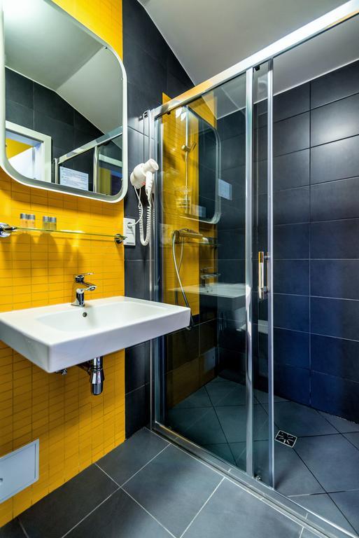 Aparthotel Tamada Ozorków Habitación foto